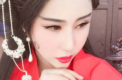 Thuê máy xúc bánh xích tại Đồng Nai